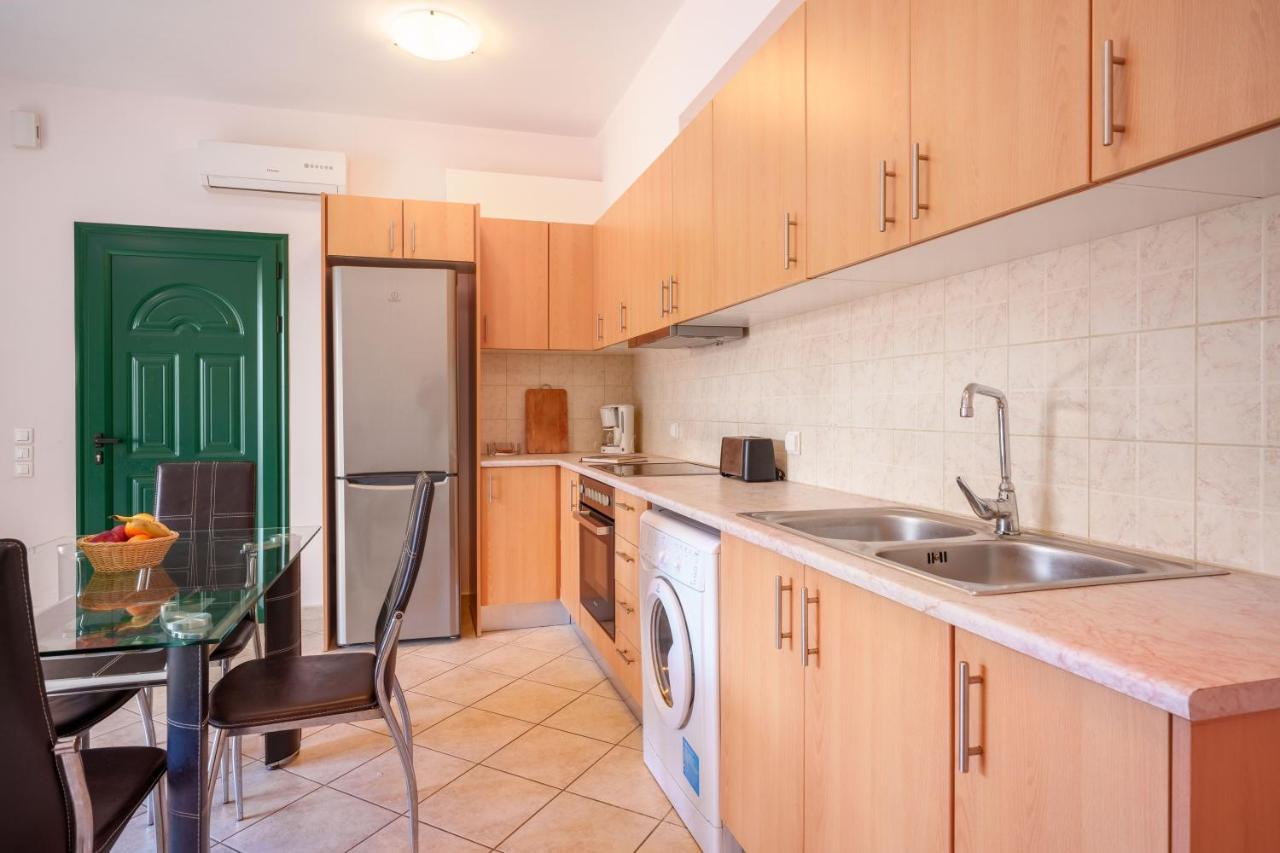 Niko'S Central Skala Apartments Kültér fotó